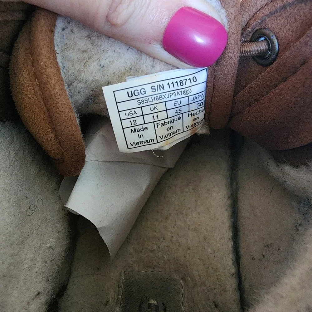 UGG sz 12